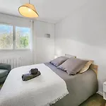 Cote & Vigne - Cozy With Swimming Pool Villa