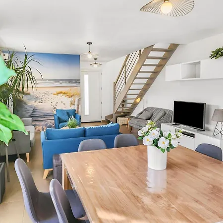 Cote & Vigne - Cozy With Swimming Pool Villa *