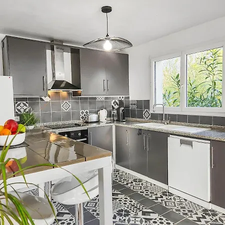 Cote & Vigne - Cozy With Swimming Pool *