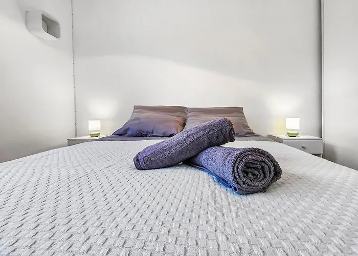 Cote & Vigne - Cozy With Swimming Pool Villa Léognan